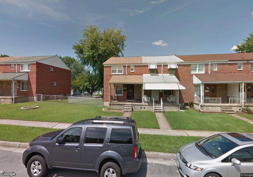 1032 Foxwood Ln, Essex, MD 21221 - photo 1