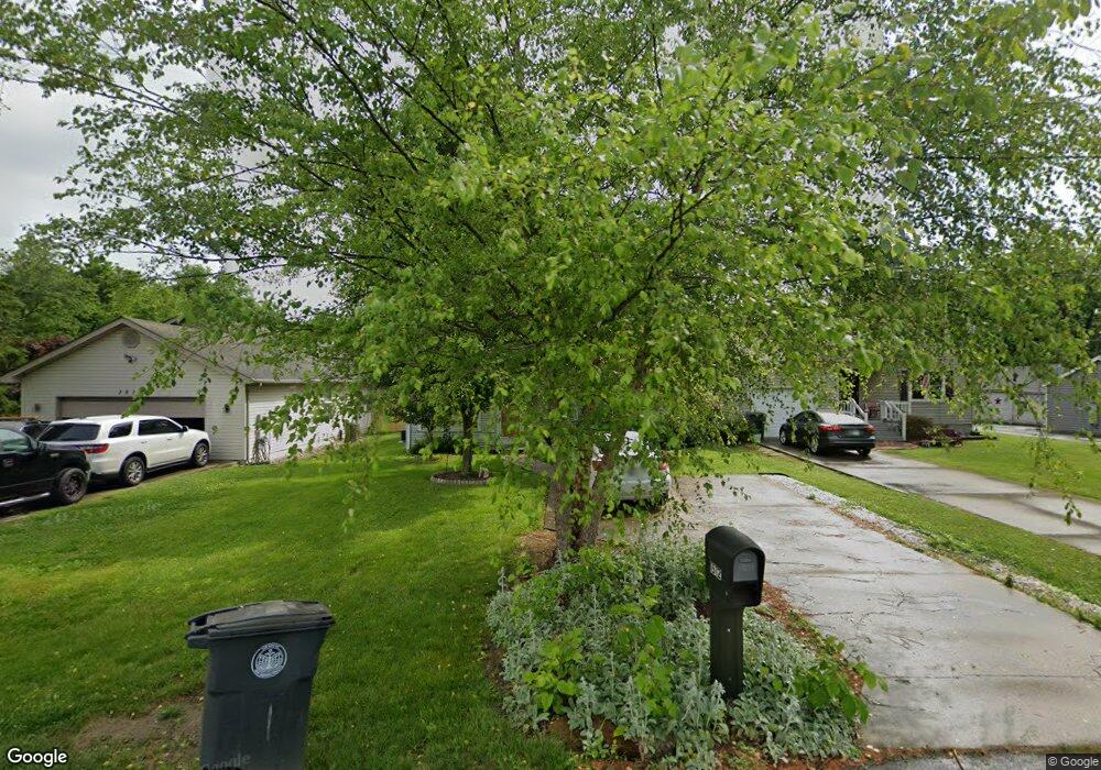 1512 Maple Ct, New Albany, IN 47150 - photo 1