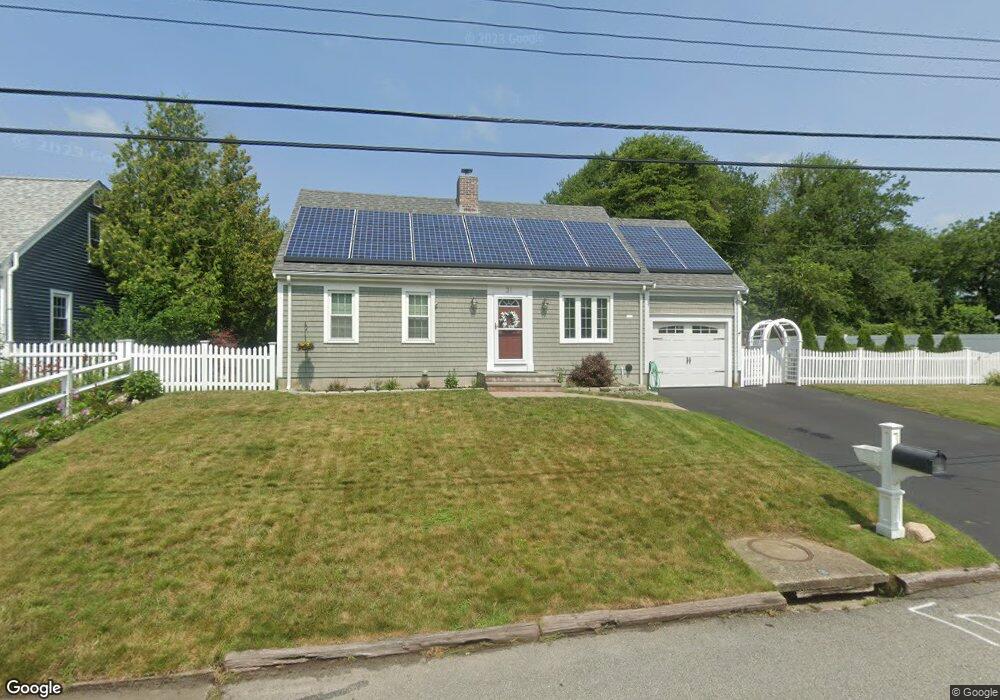 31 Arrowhead Ln, South Dartmouth, MA 02748 - photo 1