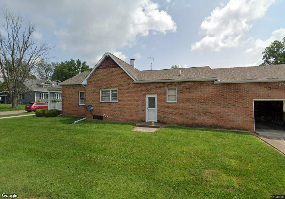 521 W 4th St, Bicknell, IN 47512 - photo 1