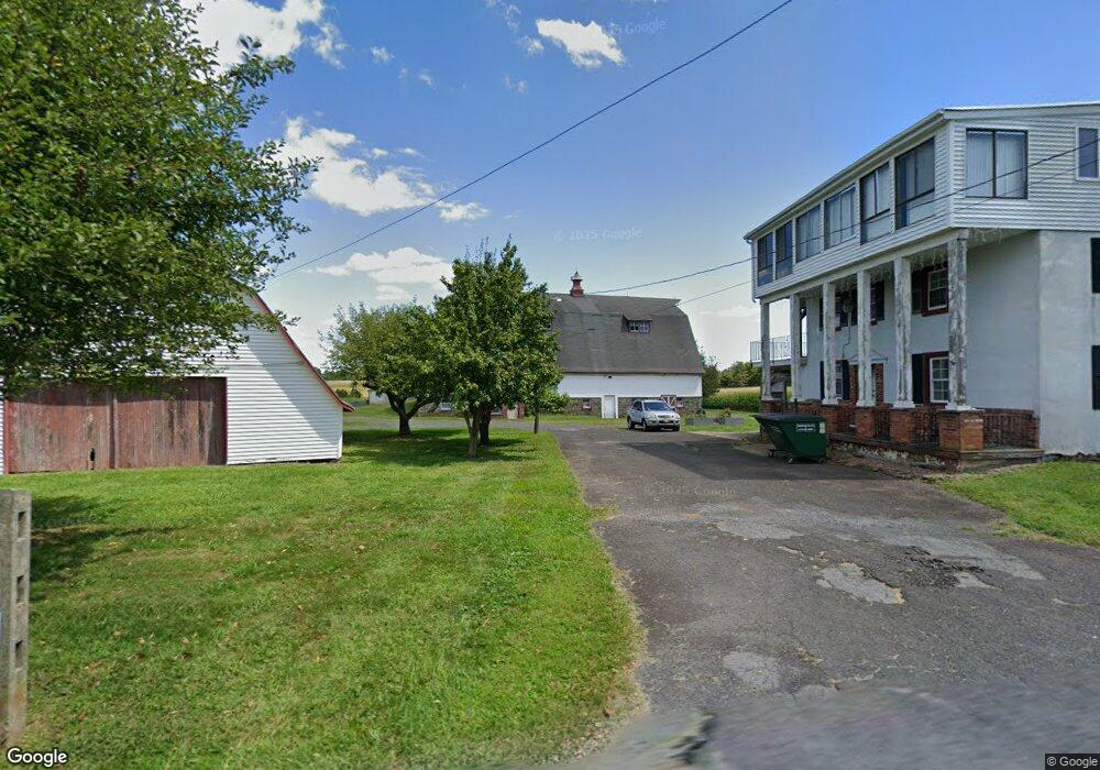 817 Elephant Rd unit 3rd Floor Apt C, Perkasie, PA 18944 - photo 1