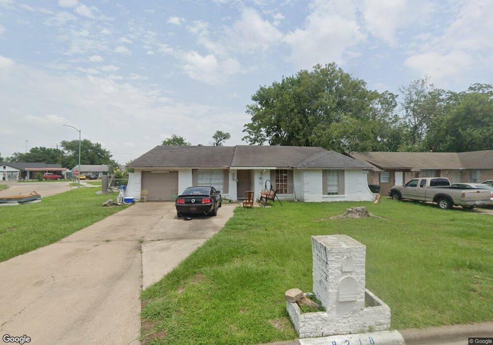 8218 Avert Ct, Houston, TX 77088 - photo 1