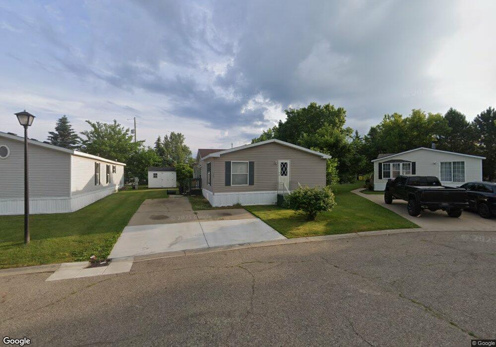 524 Continental Cir, Davison, MI 48423 - photo 1
