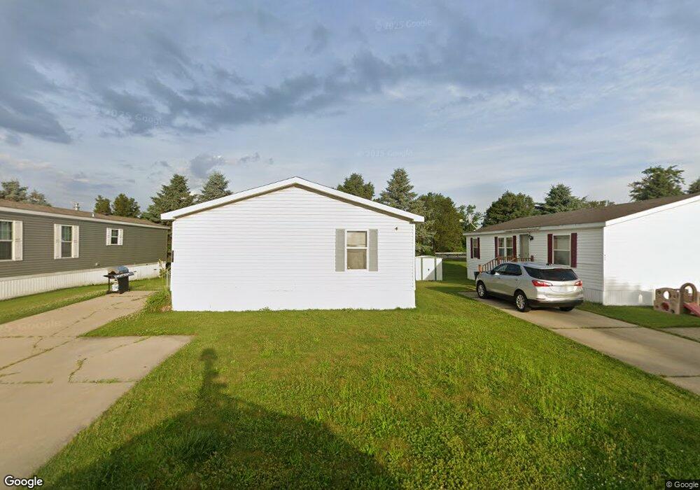 534 Continental Cir, Davison, MI 48423 - photo 1