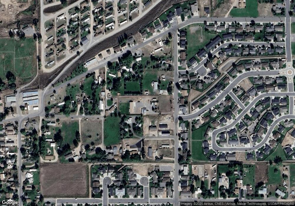 231 Robert St, Cody, WY 82414 - photo 1