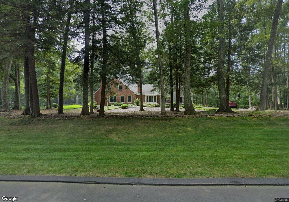 5 Coachmans Run, Avon, CT 06001 - photo 1