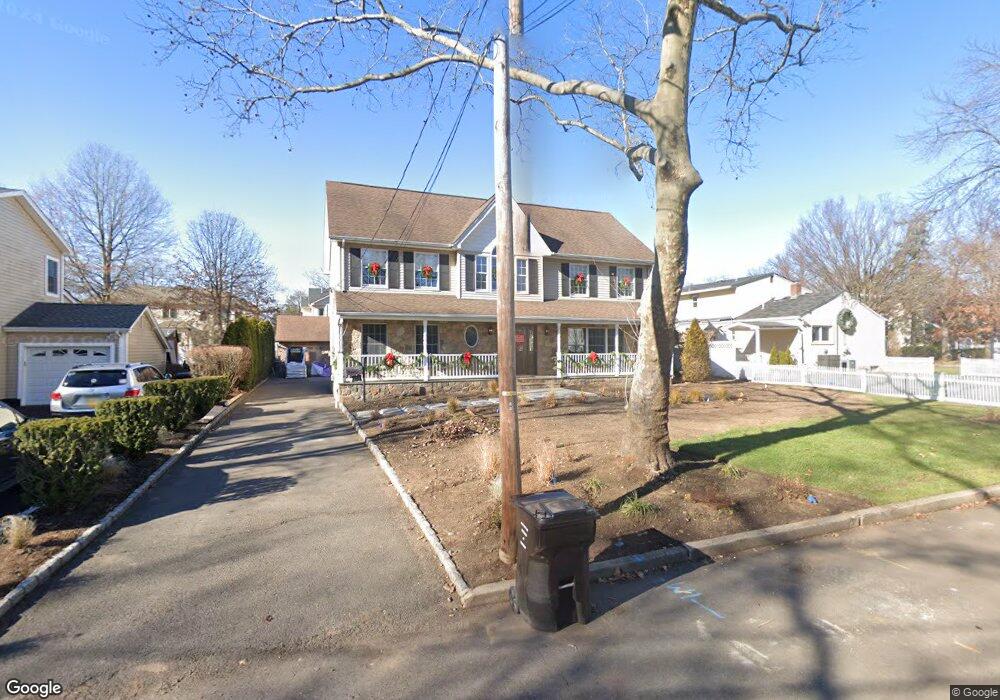 614 Freeland Ave, Paramus, NJ 07652 - photo 1