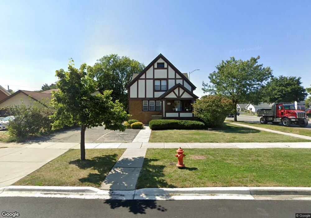 847 N Center St, Naperville, IL 60563 - photo 1