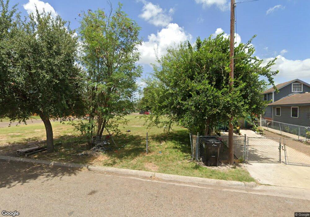 204 N Pino St, Weslaco, TX 78596 - photo 1