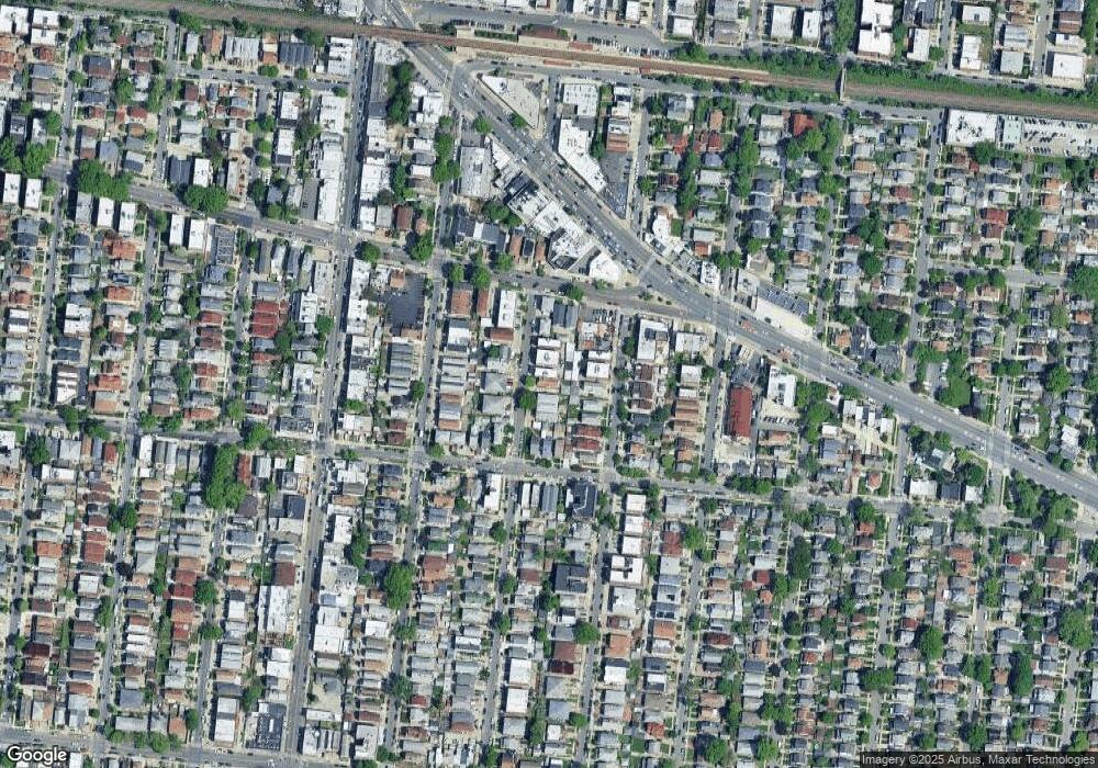 4221 164th St, Flushing, NY 11358 - photo 1