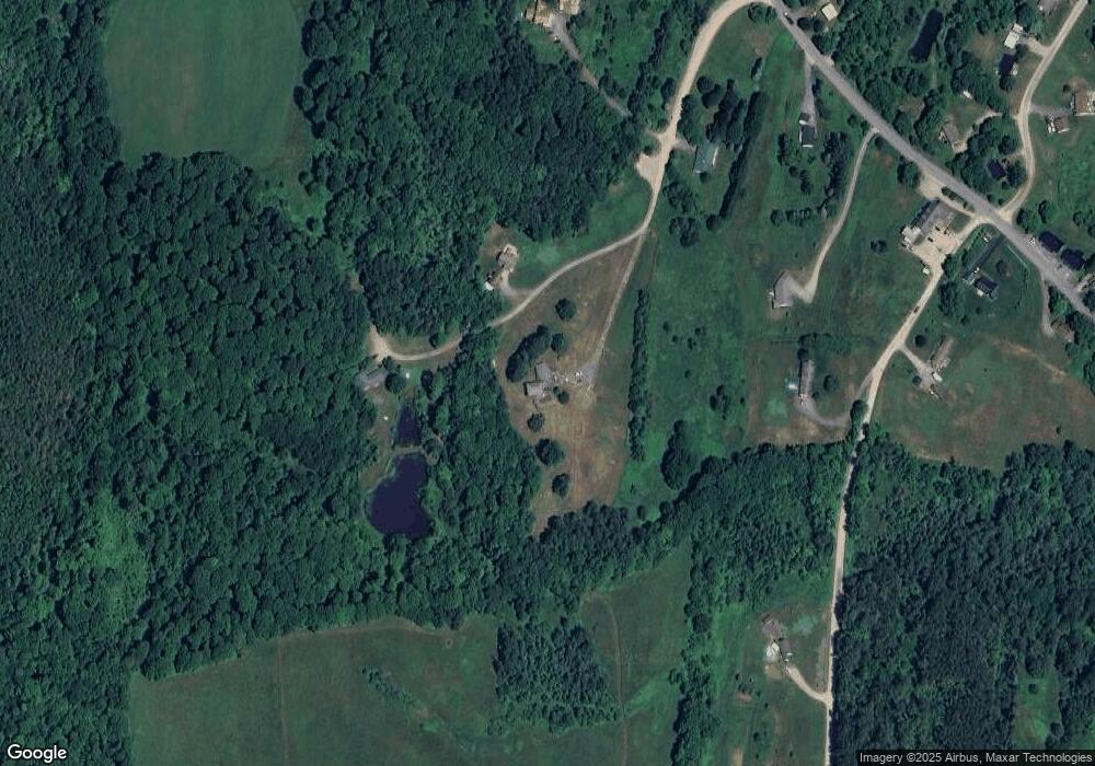 211 Vail Cir, Lyndon, VT 05851 - photo 1