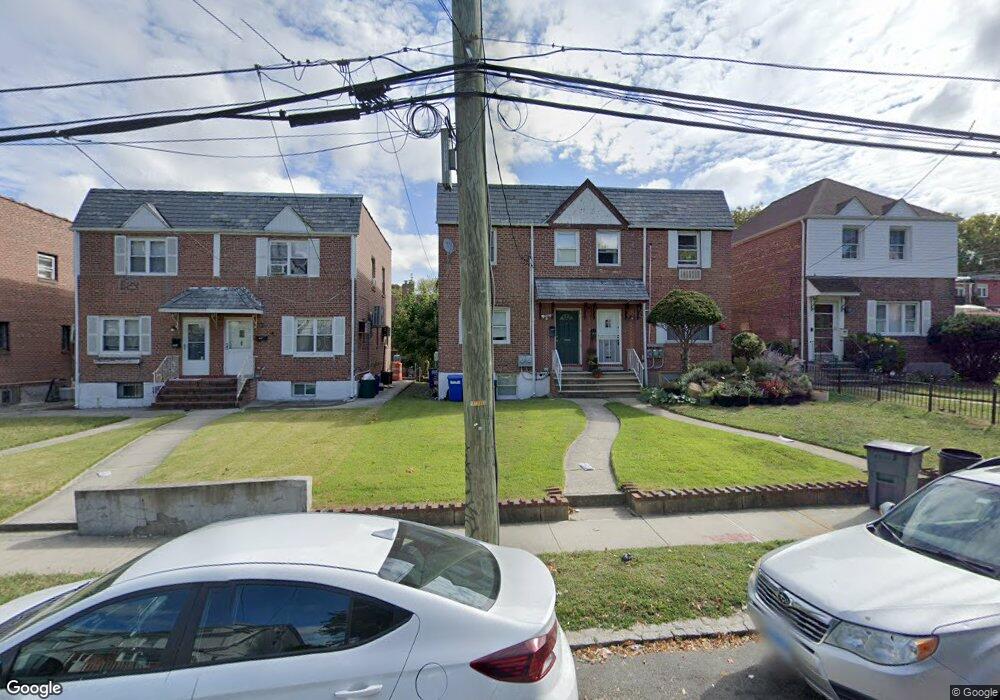 8241 164th Place, Jamaica, NY 11432 - photo 1