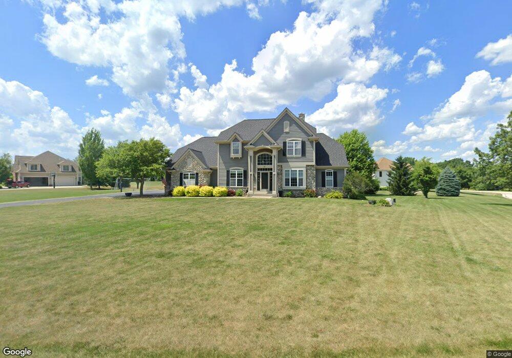 N60W27062 Trappers Run, Sussex, WI 53089 - photo 1