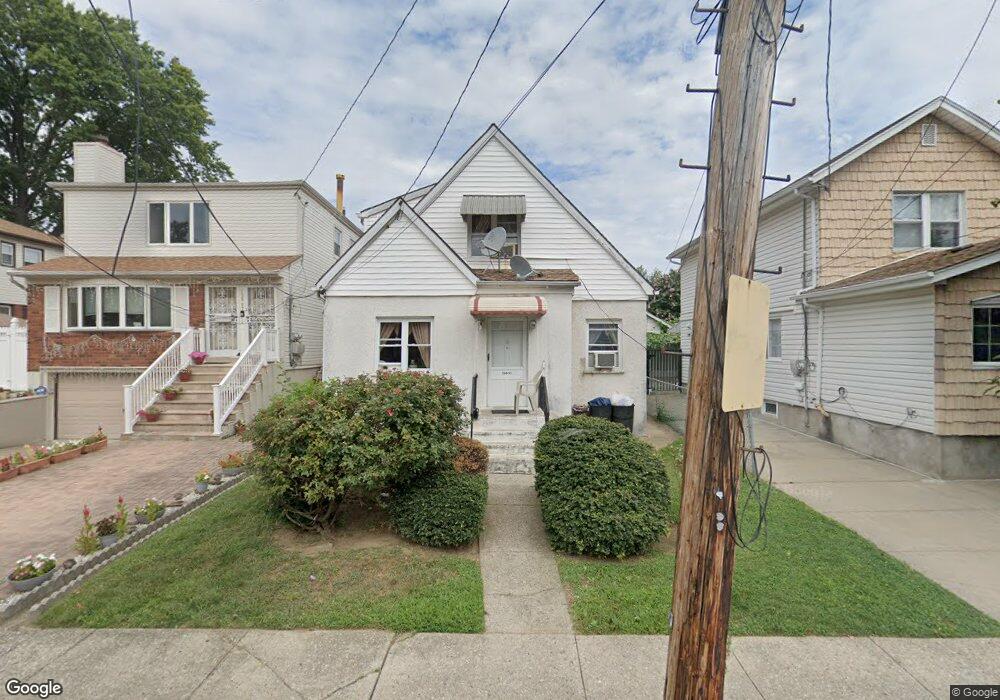 13511 62nd Rd, Flushing, NY 11367 - photo 1