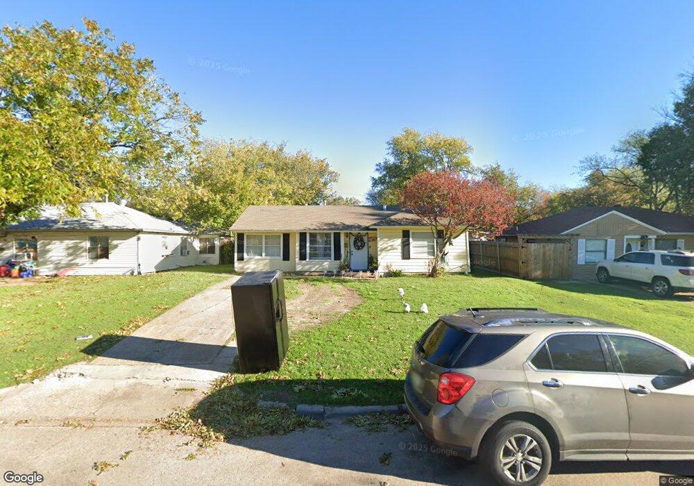 702 Cherokee Trace, Grand Prairie, TX 75051 - photo 1