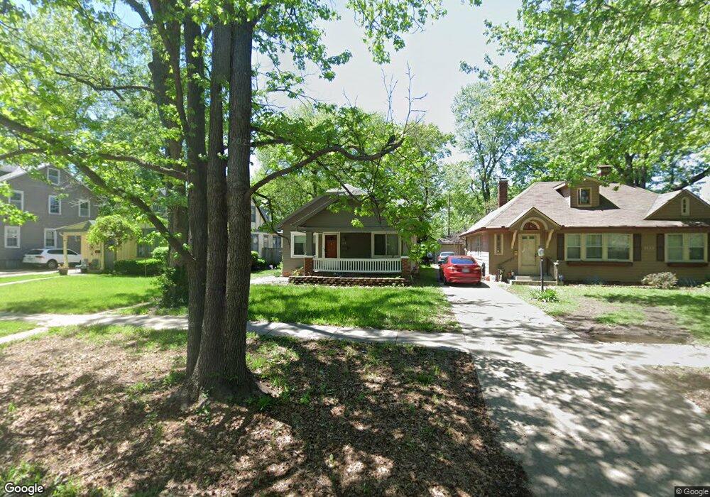 1413 SW MacVicar Ave, Topeka, KS 66604 - photo 1