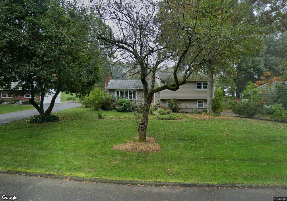 128 Bracewood Rd, Waterbury, CT 06706 - photo 1