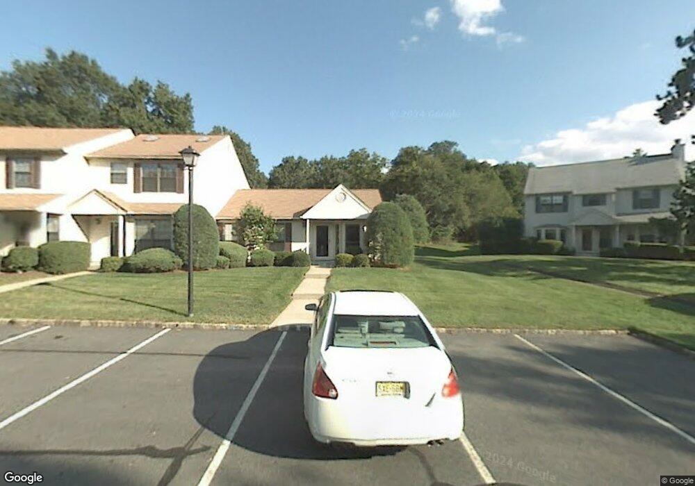 906 Maplecrest Rd, Edison, NJ 08820 - photo 1