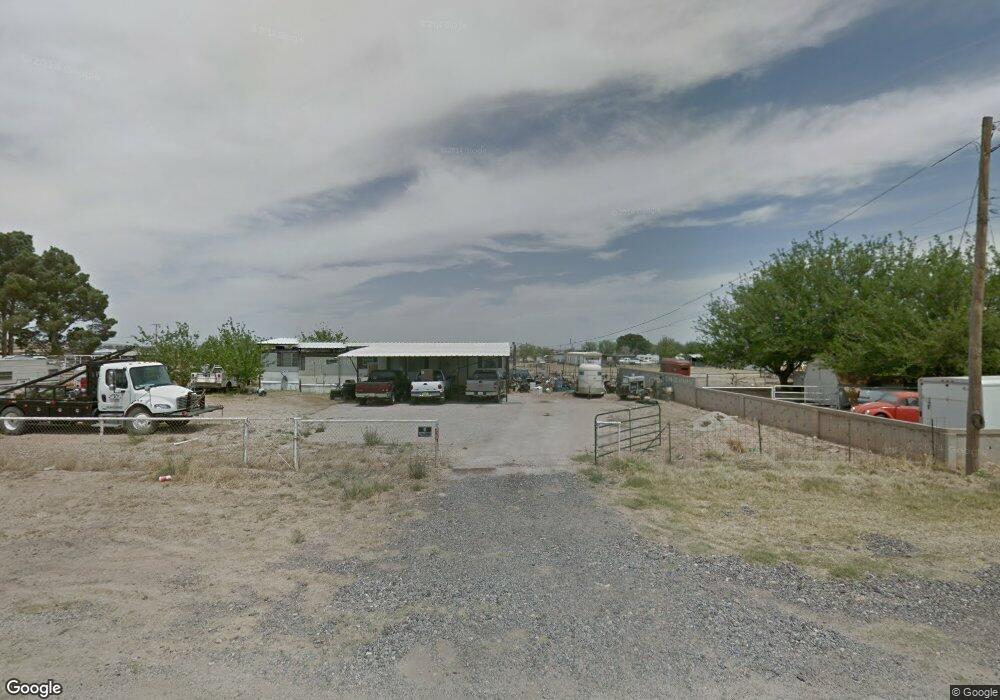 1430 Crabb St, Carlsbad, NM 88220 - photo 1
