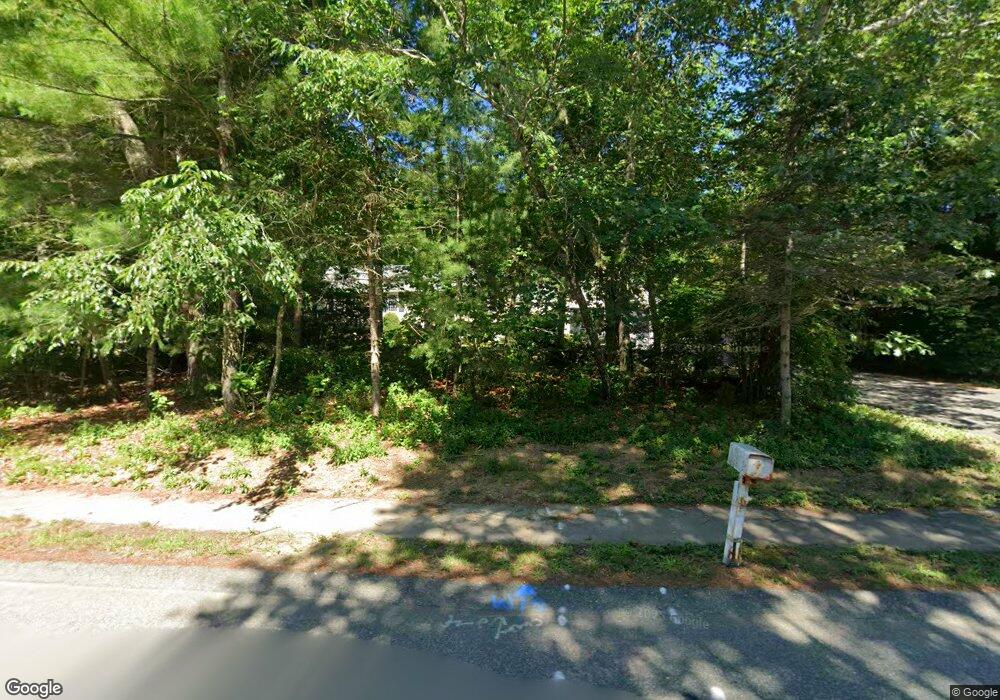 118 Edgewater Dr, Pembroke, MA 02359 - photo 1