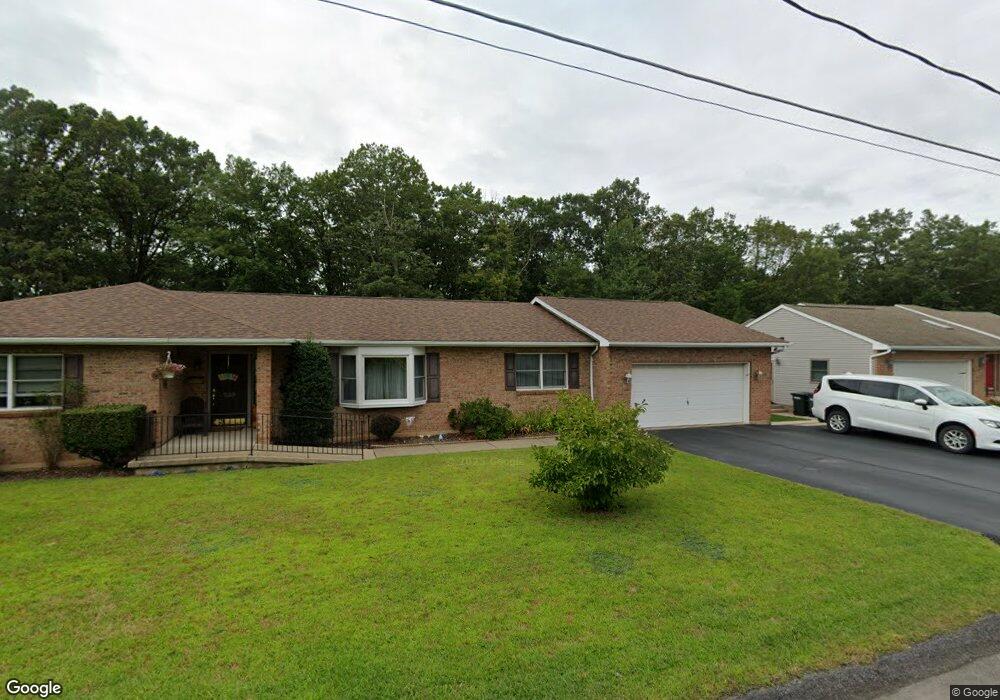 233 E 17th St, Hazleton, PA 18201 - photo 1