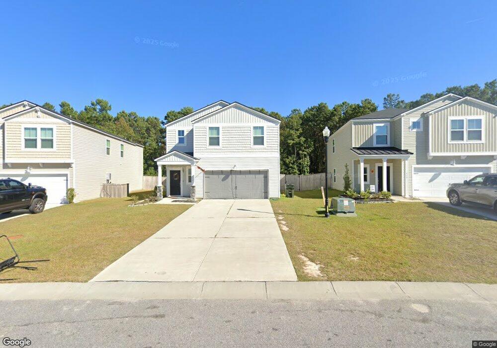 571 Spanish Wells Rd, Summerville, SC 29486 - photo 1