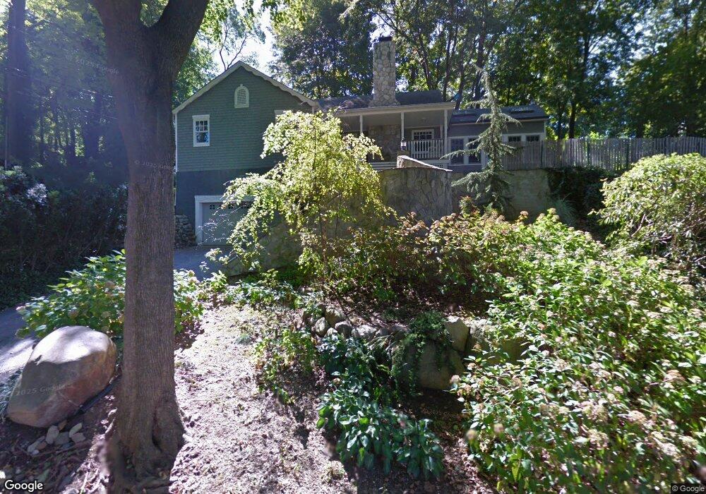 13 Woodland Rd, Glen Cove, NY 11542 - photo 1