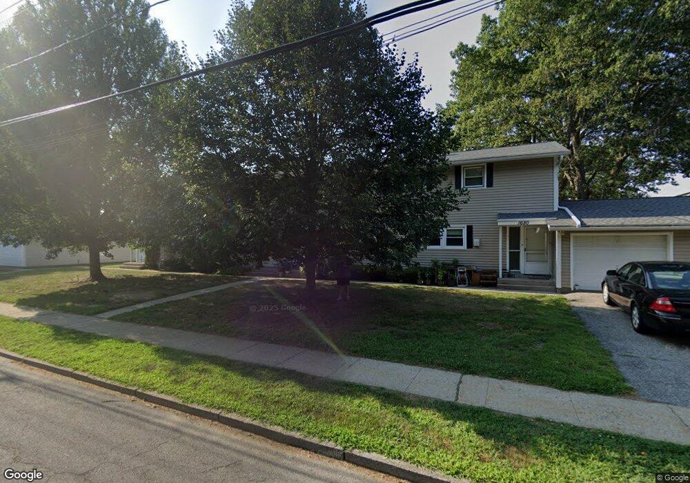 1680 Pendleton Ave, Chicopee, MA 01022 - photo 1