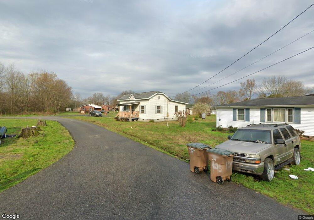 606 Allen Cir, Marshville, NC 28103 - photo 1