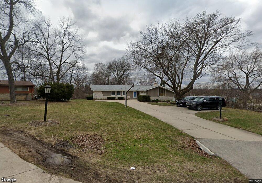 W126S6377 Coleridge Ct, Muskego, WI 53150 - photo 1