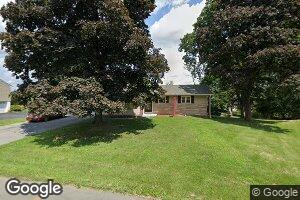 8 Park Circle Dr, Middletown, NY 10940