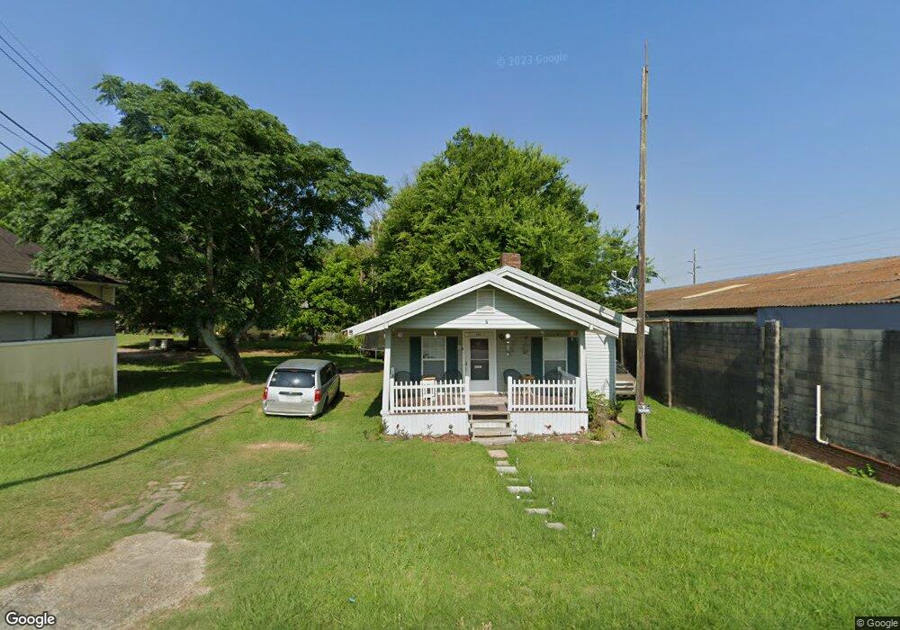 15 5th St NE, Moultrie, GA 31768 - photo 1