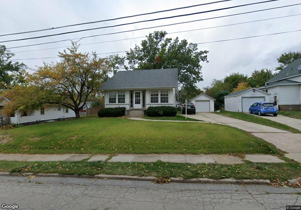 215 W 9th St S, Newton, IA 50208 - photo 1