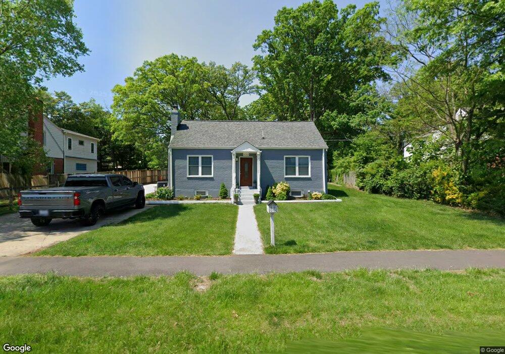 6716 Oak Dr, Alexandria, VA 22306 - photo 1