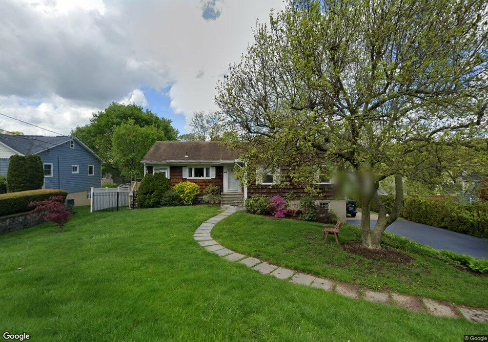 433 Sherman Ave, Hawthorne, NY 10532 - photo 1