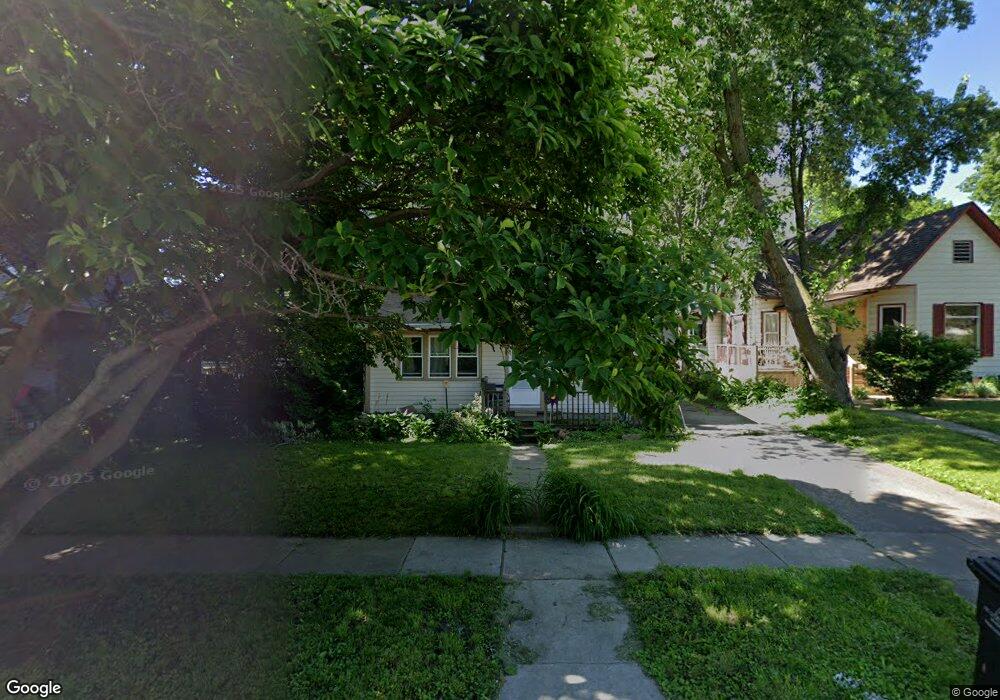 922 Douglas Ave, Des Moines, IA 50313 - photo 1