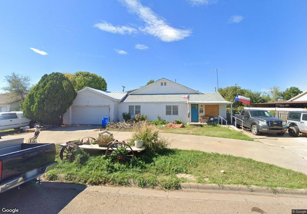 605 Spruce Ave, Dumas, TX 79029 - photo 1