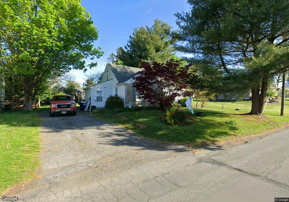 959 Walnut St, Honey Brook, PA 19344 - photo 1