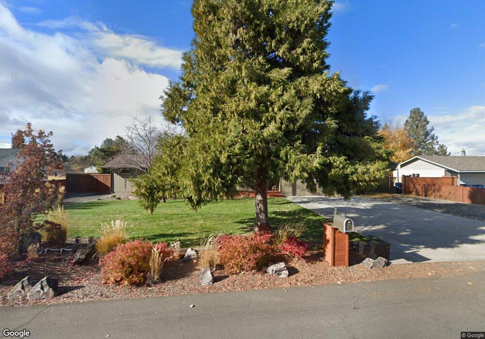 62977 Florence Dr, Bend, OR 97701 - photo 1