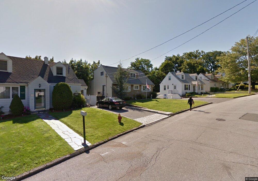 9 Kipling Rd, Yonkers, NY 10710 - photo 1