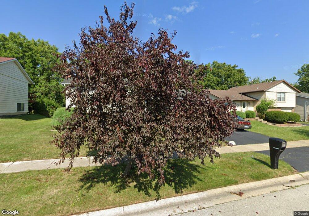 18204 Fountainbleau Dr, Hazel Crest, IL 60429 - photo 1