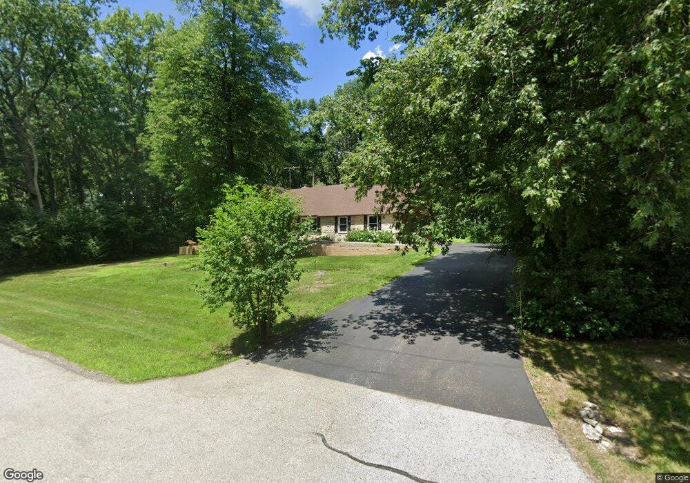N51W27704 N Willow Creek Dr, Pewaukee, WI 53072 - photo 1