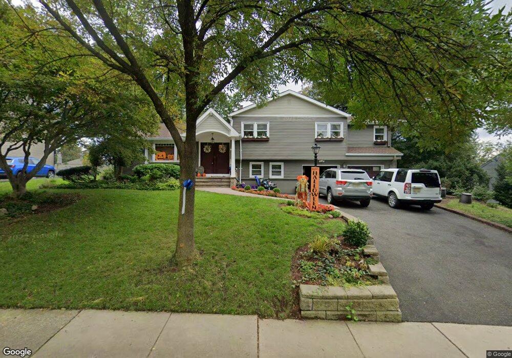 58 Harmon Dr, Paramus, NJ 07652 - photo 1