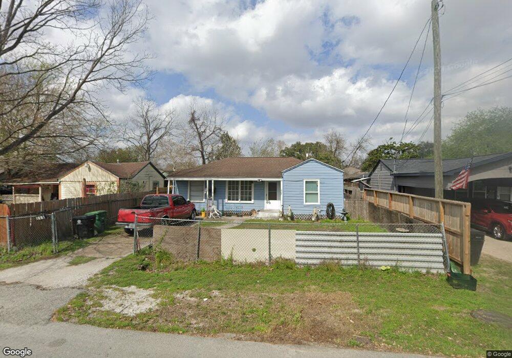 205 Fichter St, Houston, TX 77022 - photo 1