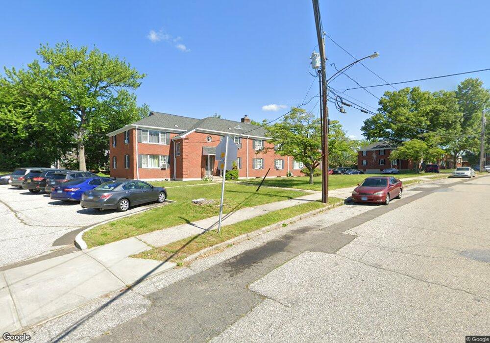 31 Oakview Cir unit 202, Bridgeport, CT 06604 - photo 1