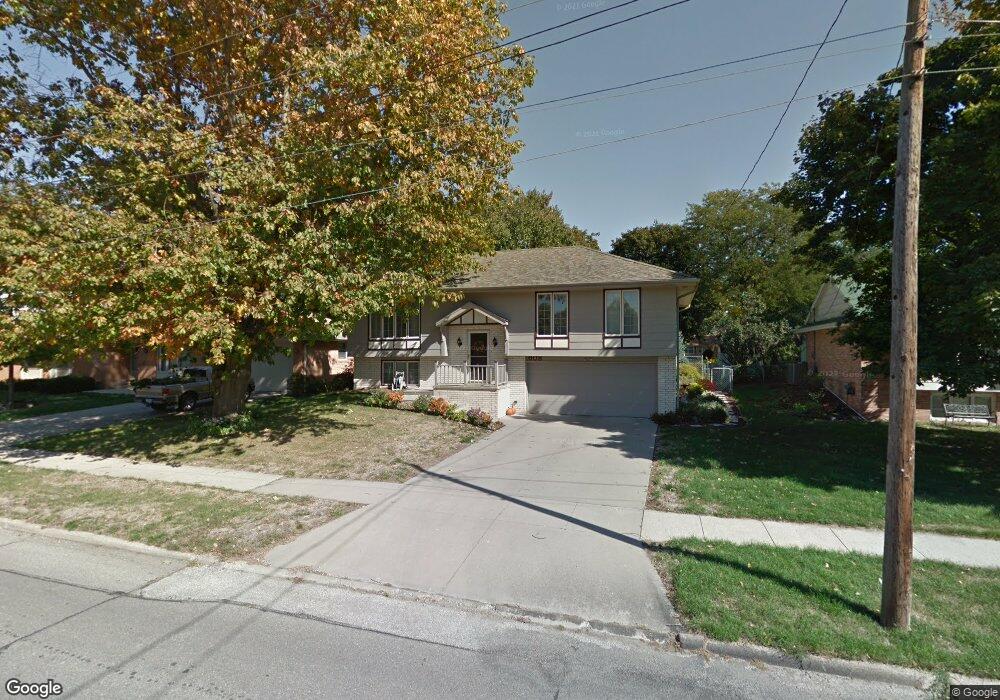 608 E 17th St N, Newton, IA 50208 - photo 1