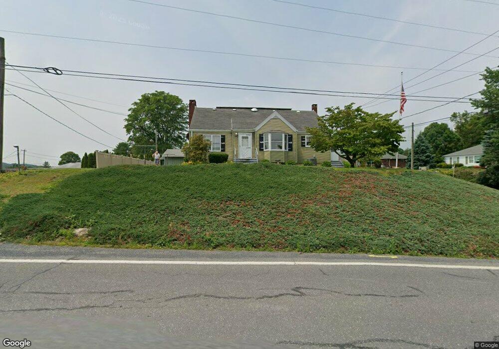 237 N Walnut St, Slatington, PA 18080 - photo 1