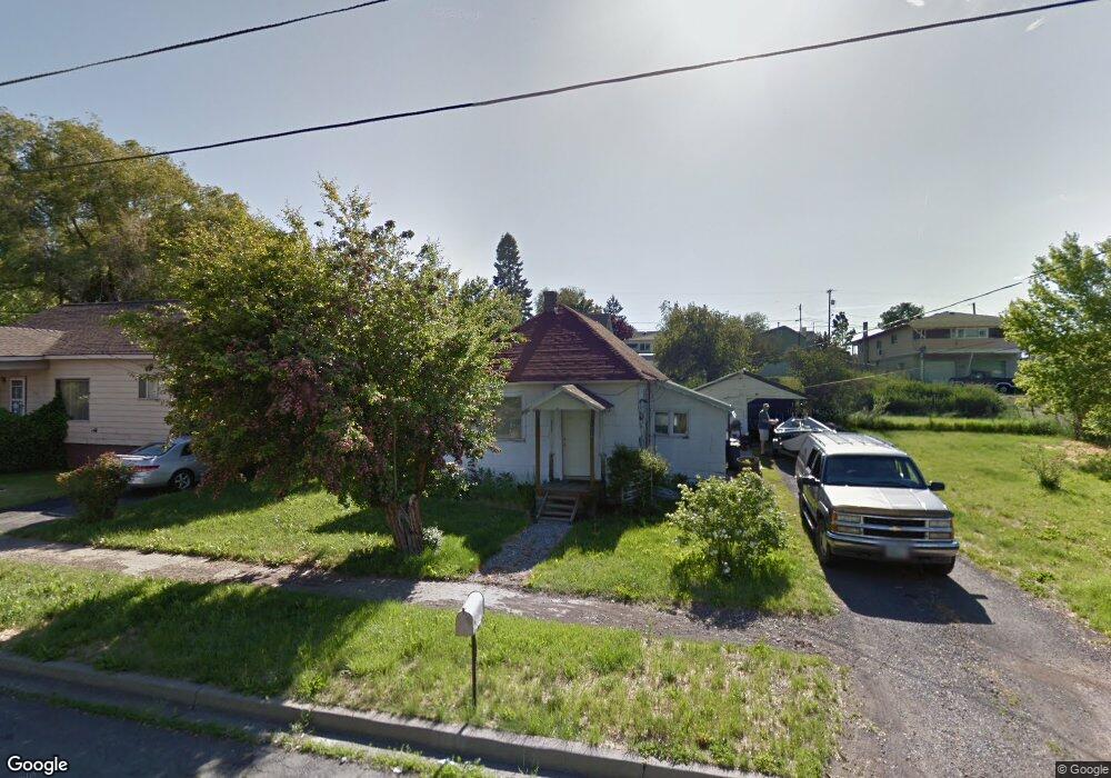 1320 Pleasant Ave, Klamath Falls, OR 97601 - photo 1