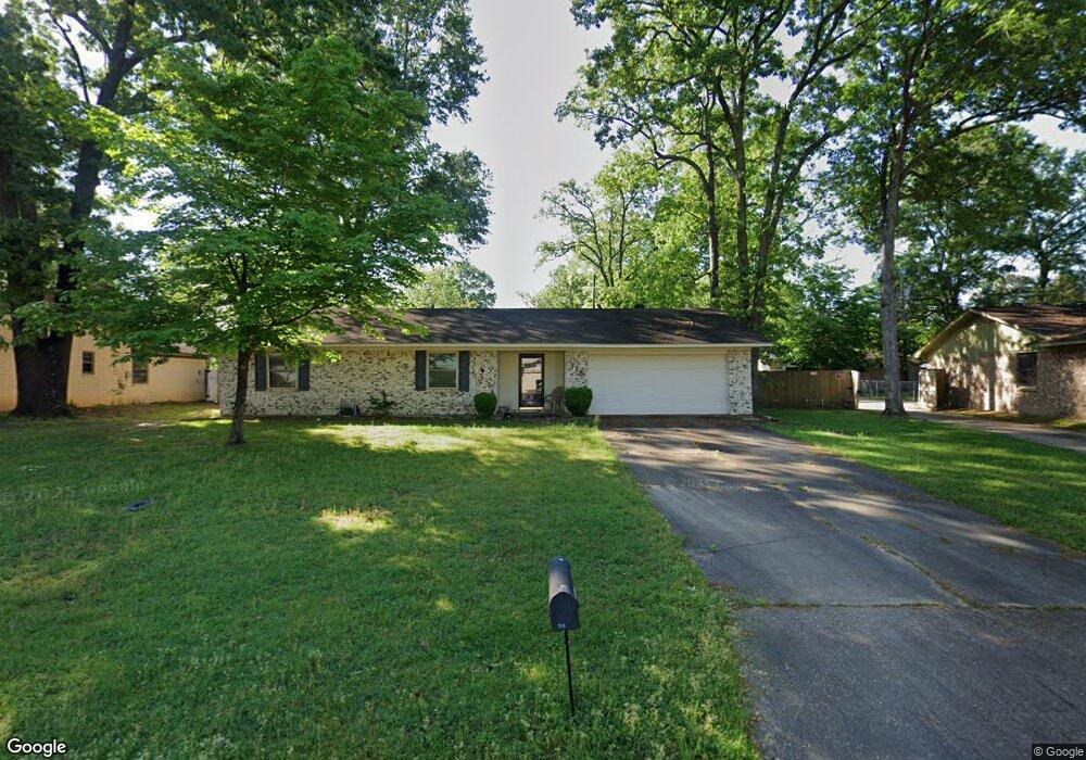 718 Diane Dr, Wake Village, TX 75501 - photo 1