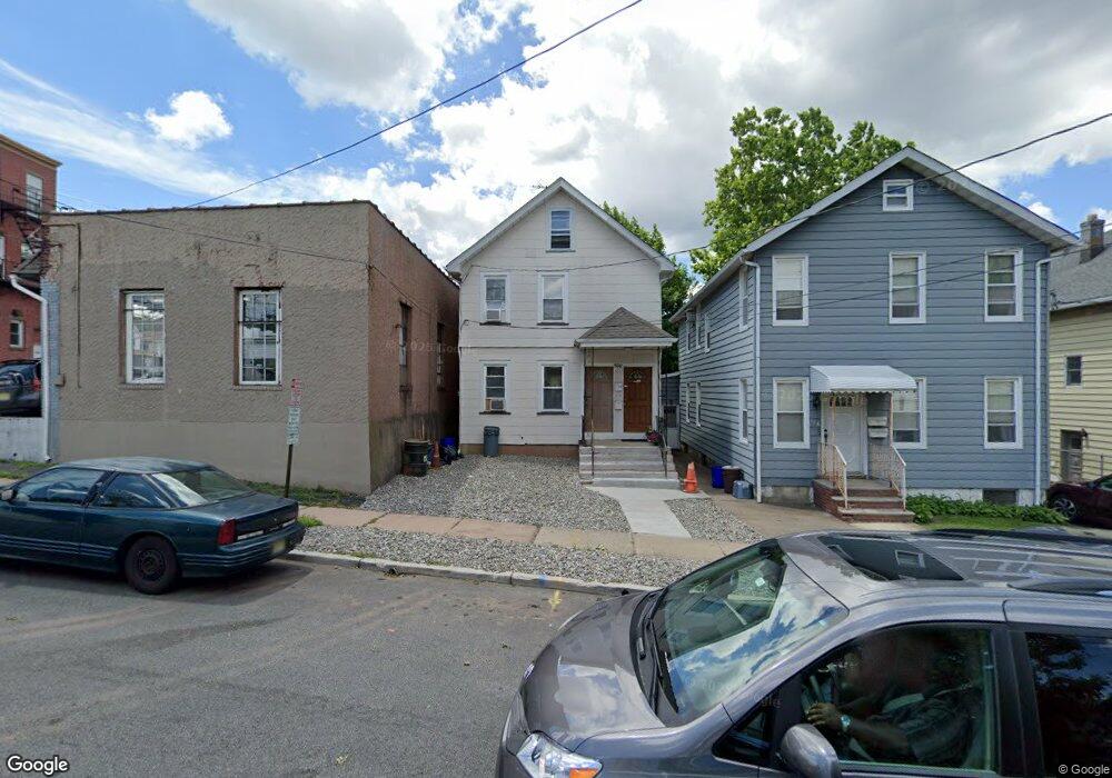 580 New Jersey Ave unit 1, Lyndhurst, NJ 07071 - photo 1